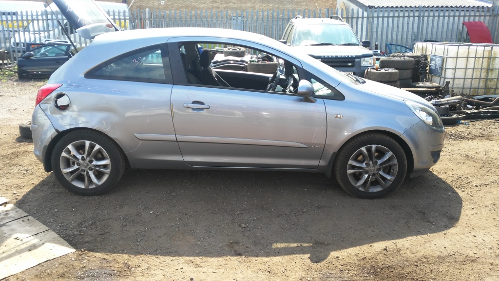 Bara spate Opel Corsa D 2007 Coupe 1.7 C