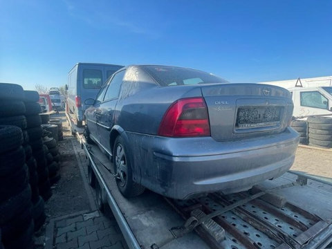 Bara spate Opel Vectra B 2002 sedan 1.6