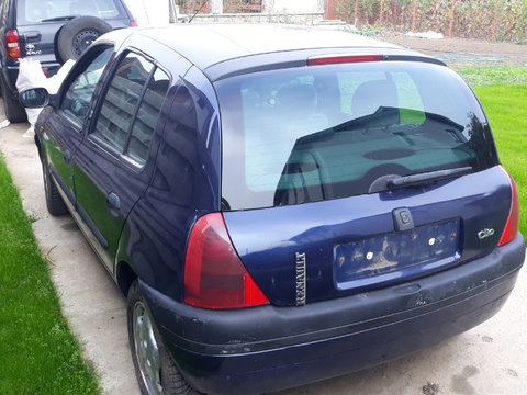 Bara spate Renault Clio 1, an 2000