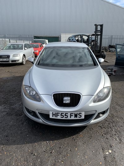 Bara spate Seat Leon II 2006 Hatchback 1P 2.0 TDI 