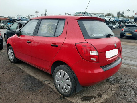 Bara spate Skoda Fabia 2 2009 HATCHBACK 1.2 i