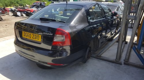 Bara spate Skoda Octavia II 2010 sedan 1