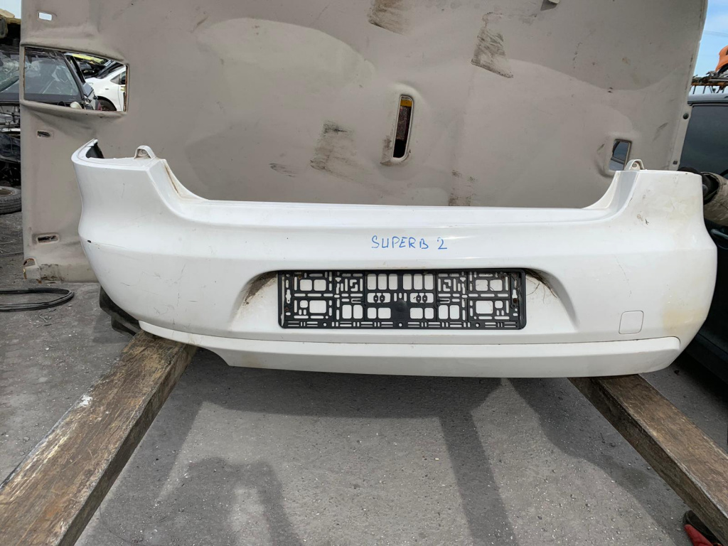 Bara spate Skoda Superb din 2010