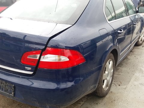 Bara spate Skoda Superb II 2010 berlina cu haion 1.8 TSI benzina