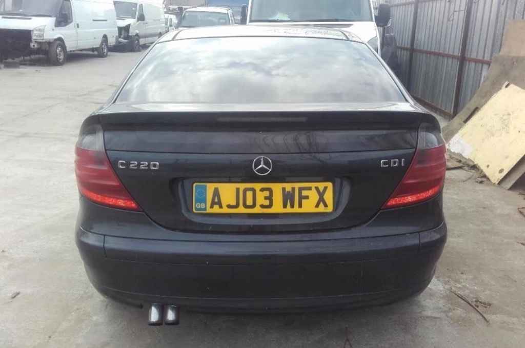 Bara spate spoiler Mercedes C-Class Coupe w203 fab