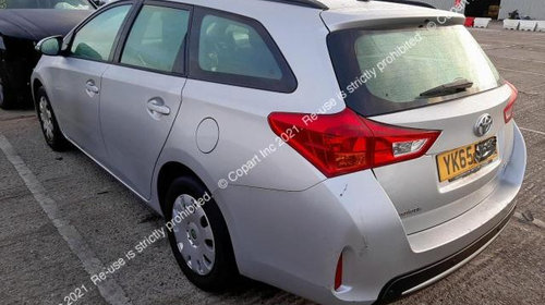 Bara spate Toyota Auris 2 [2012 - 2015] 