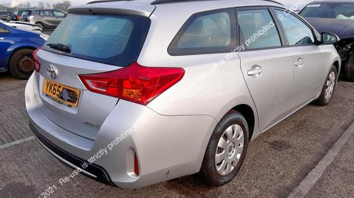 Bara spate Toyota Auris 2 [2012 - 2015] 