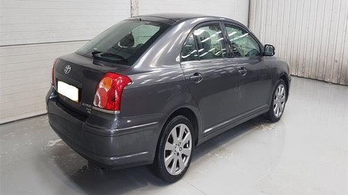 Bara spate Toyota Avensis 2007 Sedan 2.0