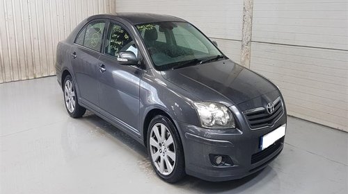 Bara spate Toyota Avensis 2007 Sedan 2.0