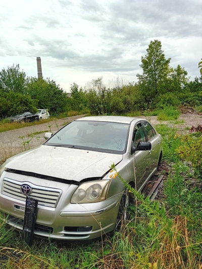 Bara spate Toyota Avensis 2007 sedan 2.0