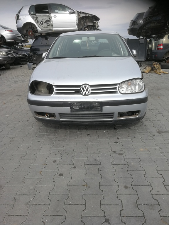 Bara spate Volkswagen Golf 4 2001 HATCHBACK 1390