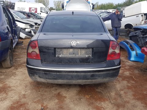 Bara spate Volkswagen Passat B5 2004