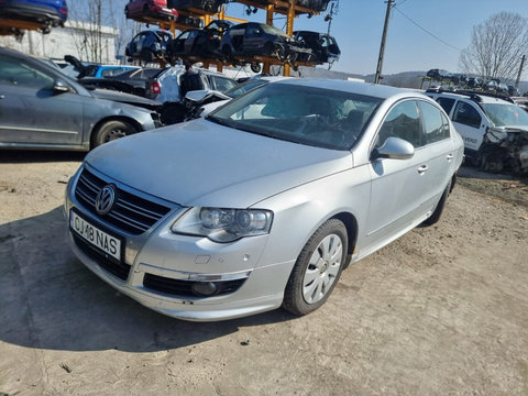 Bara spate Volkswagen Passat B6 2010 berlina 2.0 TDI 4MOTION CBBB