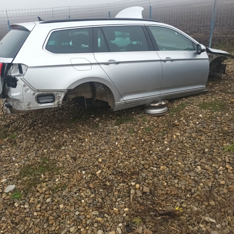 Bara spate Volkswagen Passat B8 2016 combi 1.6