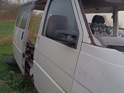 Bara spate Volkswagen T4 1999 Dokka 2.4 si2.5