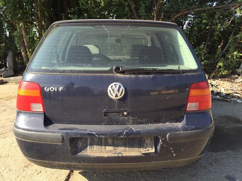 Bara Spate VW Golf 4 din 2002