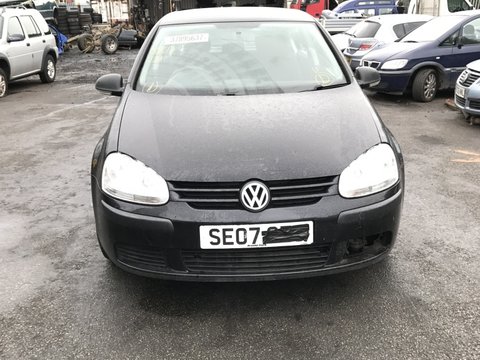 Bara spate VW Golf 5 2008 hatchback 1.4 benzina