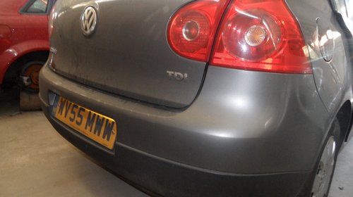 Bara spate VW Golf 5