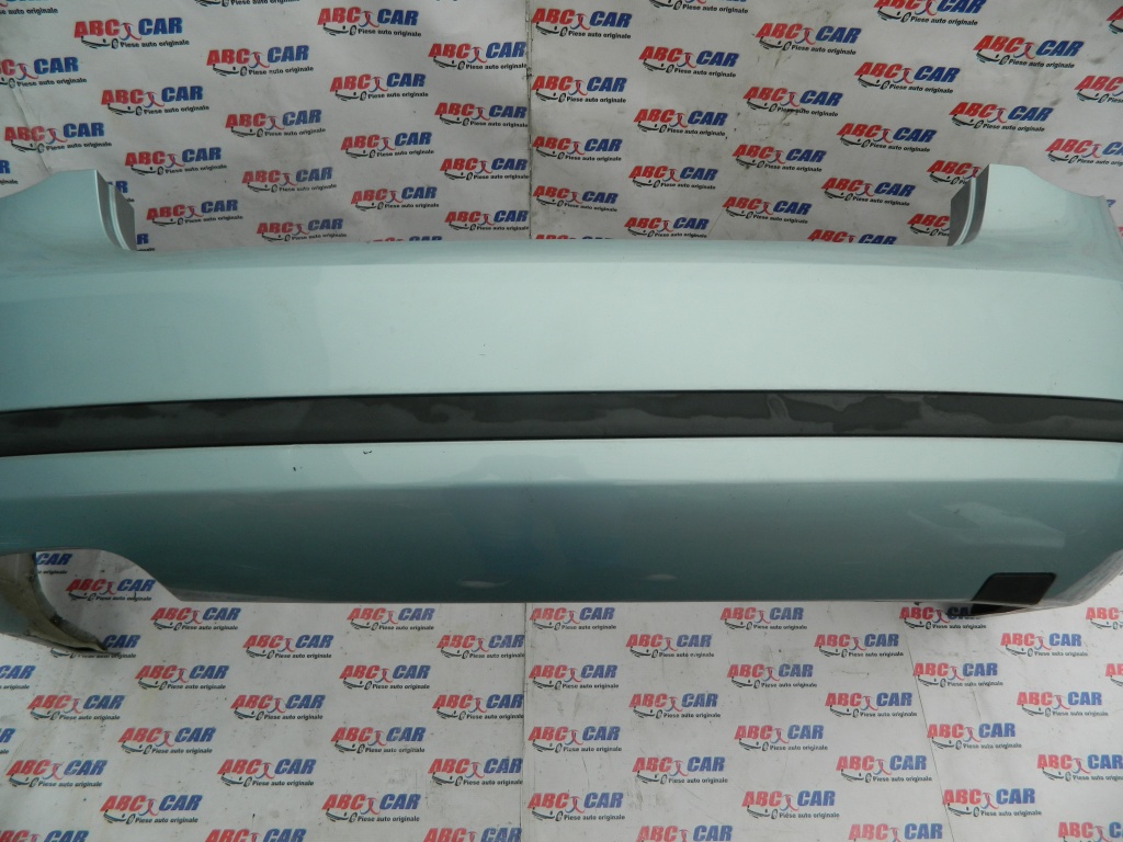 Bara spate VW Jetta (1K) cod: 1K5825715A model 2008