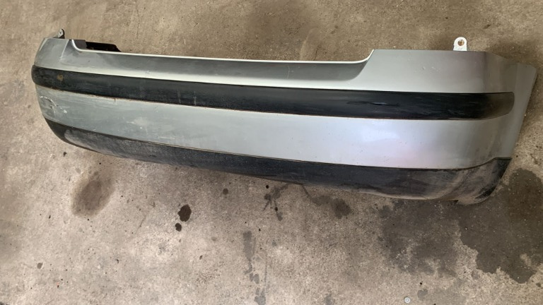 Bara spate VW Passat B 5.5 1.9 TDI berlina