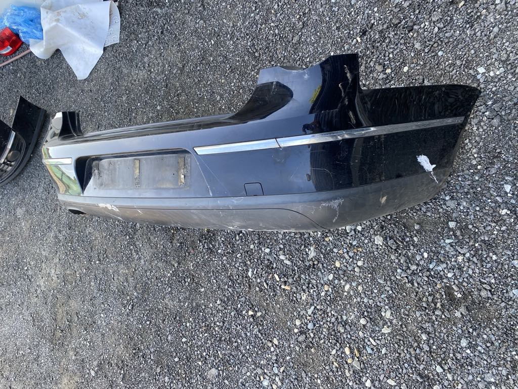 Bara spate vw passat b6 neagra berlina 350 lei