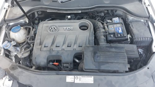 Bara spate VW Passat B7 2012 berlina 2.0