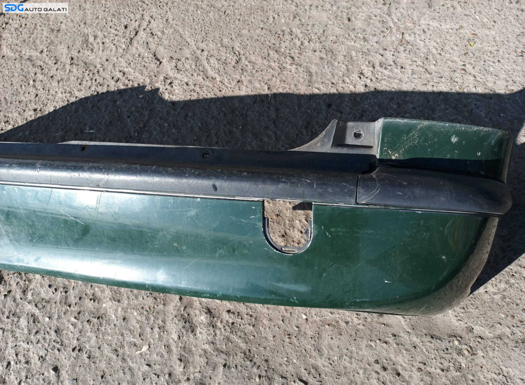 Bara Spoiler Spate cu Defecte Opel Zafir