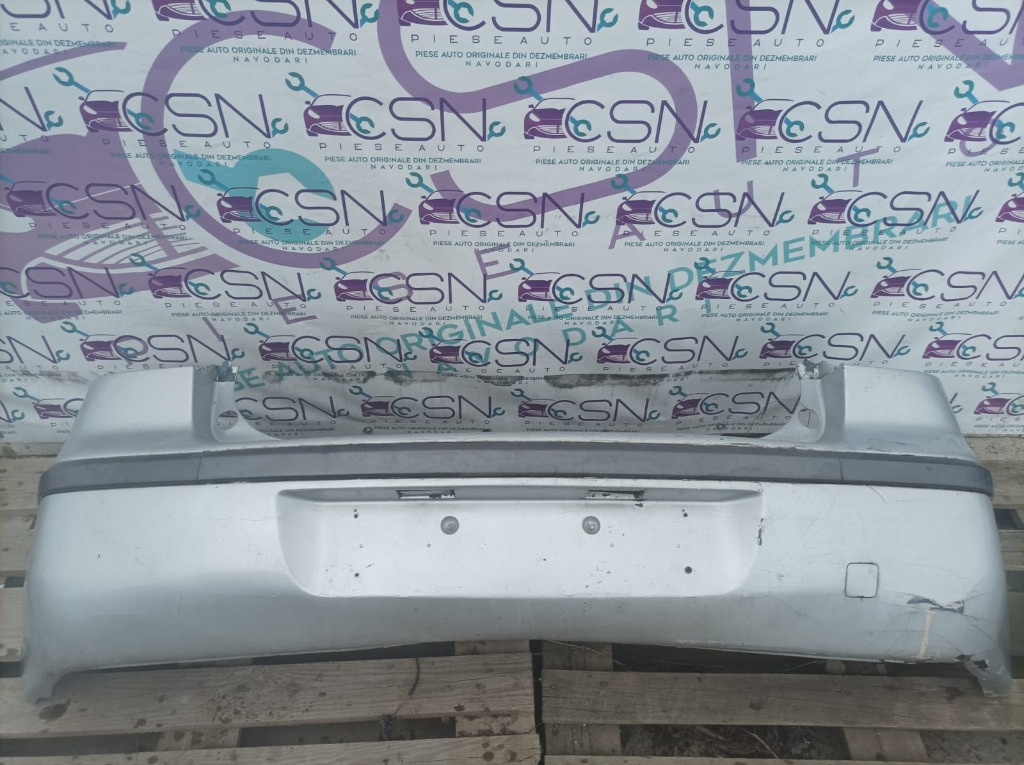 Bara Spoiler Spate Renault Laguna 2 Hatchback 2001 2002 2003 2004 2005 2006 2007 2008 2007 cod 8200002668