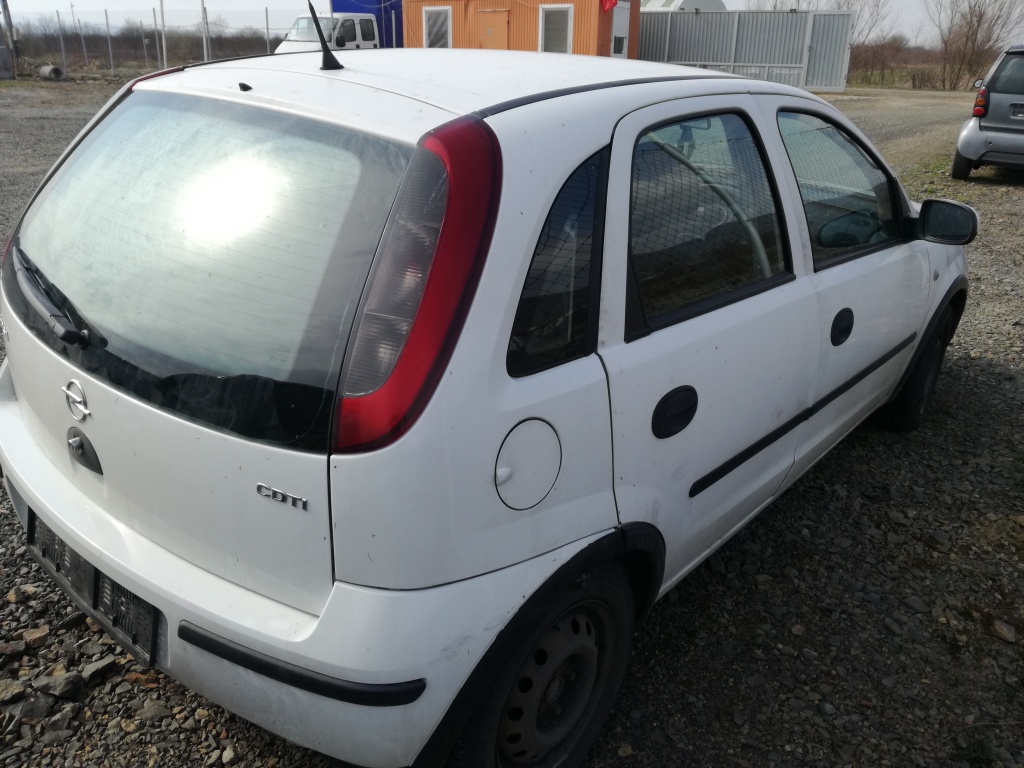 Bara stabilizatoare punte spate Opel Corsa C 2005 berlina 1.3 CDTI