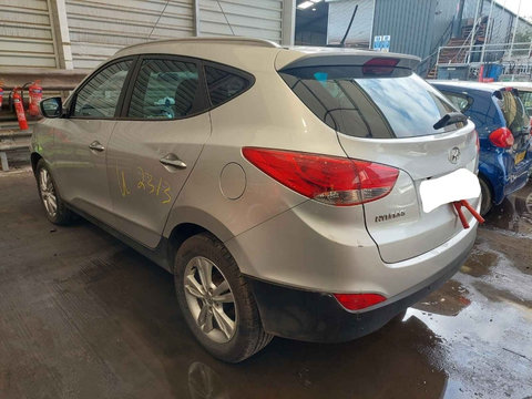 Bare portbagaj longitudinale Hyundai ix35 2011 SUV 1.7 DOHC