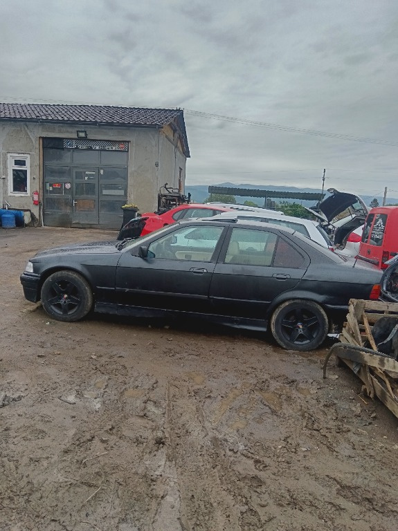 Bascula dreapta BMW E36 2001 Sedan 16