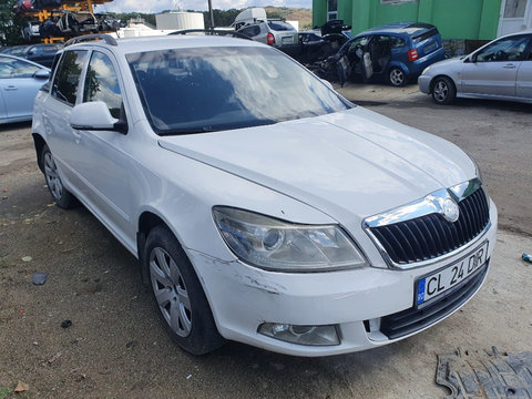 Bascula dreapta Skoda Octavia 2 2009 break facelift 1.9 tdi bxe