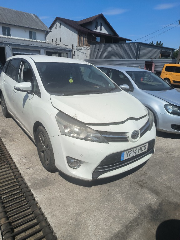 Bascula dreapta Toyota Verso 2014 HATCHBACK 1.6 DIESEL