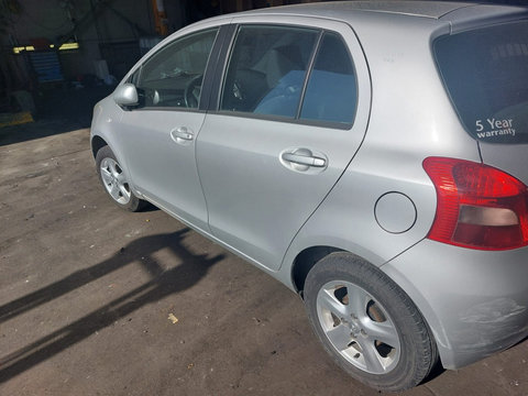 Bascula dreapta Toyota Yaris 2006 Hatchback 1.4