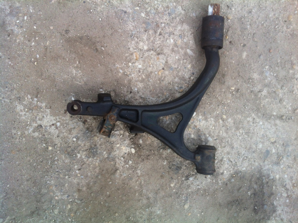 Bascula inf stanga fata Mercedes-Benz M-Class W163 [1997 - 2001] Crossover 5-usi (W163) V8 4.0 CDI