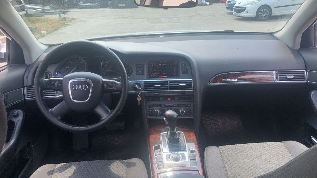 Bascula stanga Audi A6 C6 2005 limuzina 
