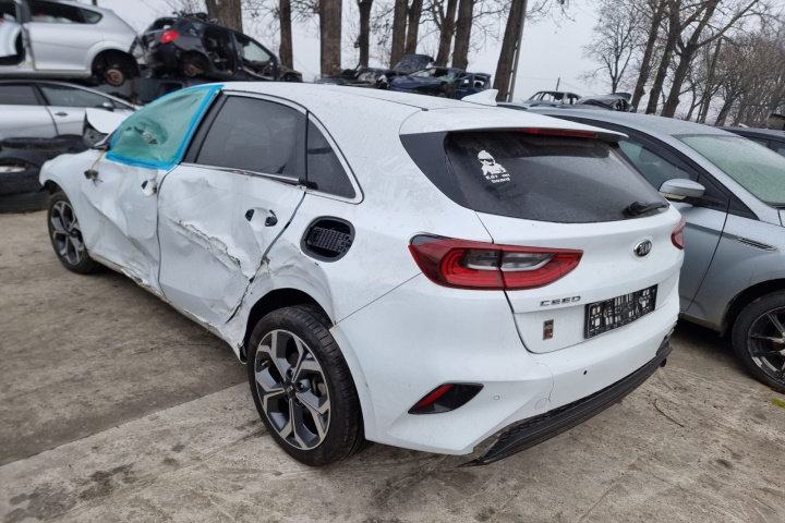 Bascula stanga Kia Ceed 2019 hatchback 1