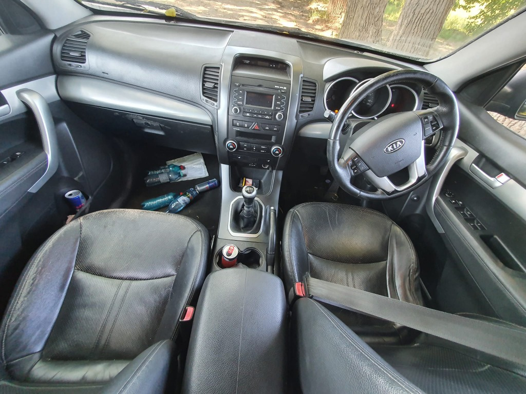 Bascula stanga Kia Sorento 2011 4x4 2.2 
