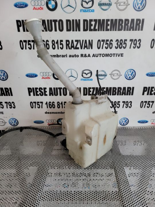Bidonas Vas Lichid Parbriz Mitsubishi Outlander 2 An 2006-2010 Dezmembrez Mitsubishi Outlander 2 4x4