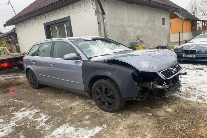 Bieleta antiruliu fata dreapta Audi A4 B6 [2000 - 2005] Avant wagon 5-usi 1.9 TDI 5MT (130 hp)
