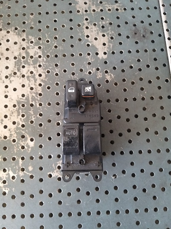 Bloc butoane geamuri electrice toyota rav 4 2 a2 8482042160