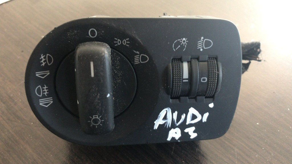 Bloc lumini Audi A3 8p 2.0 Motorina 2004, 8P1941531Q