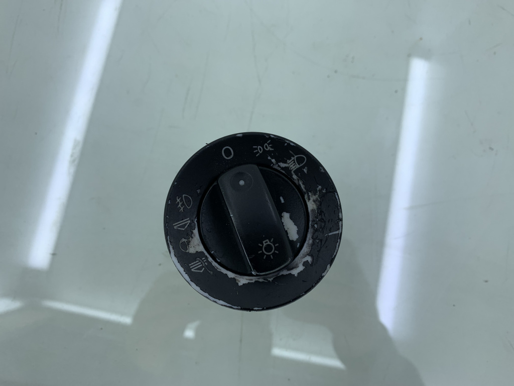Bloc lumini Audi A4 B6 AVF / AWX EU3 2001-2004 D3-1-3 8E0941531A DezP: 21740
