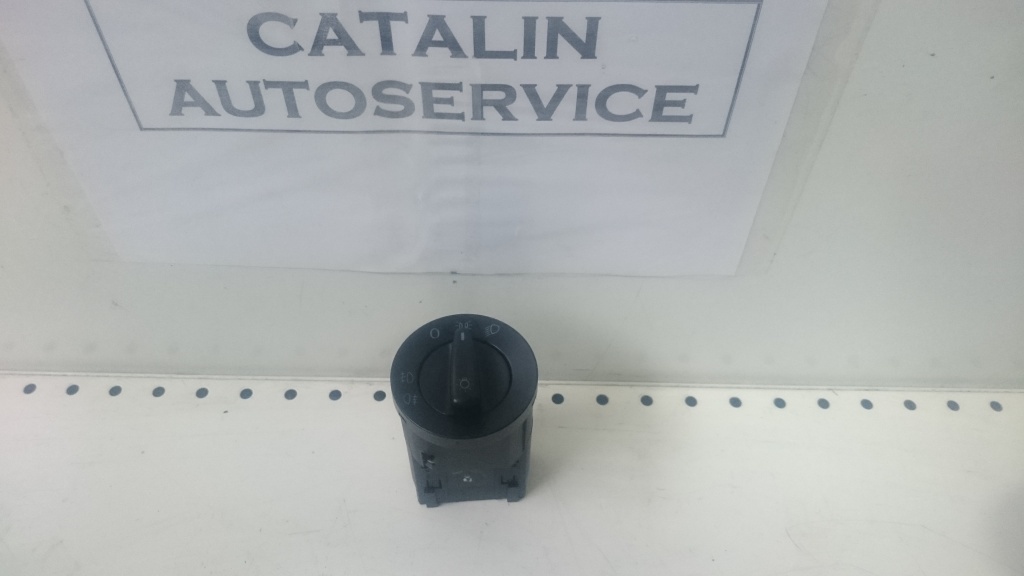 Bloc lumini cu proiectoare VW Golf 4, Bora, Skoda 