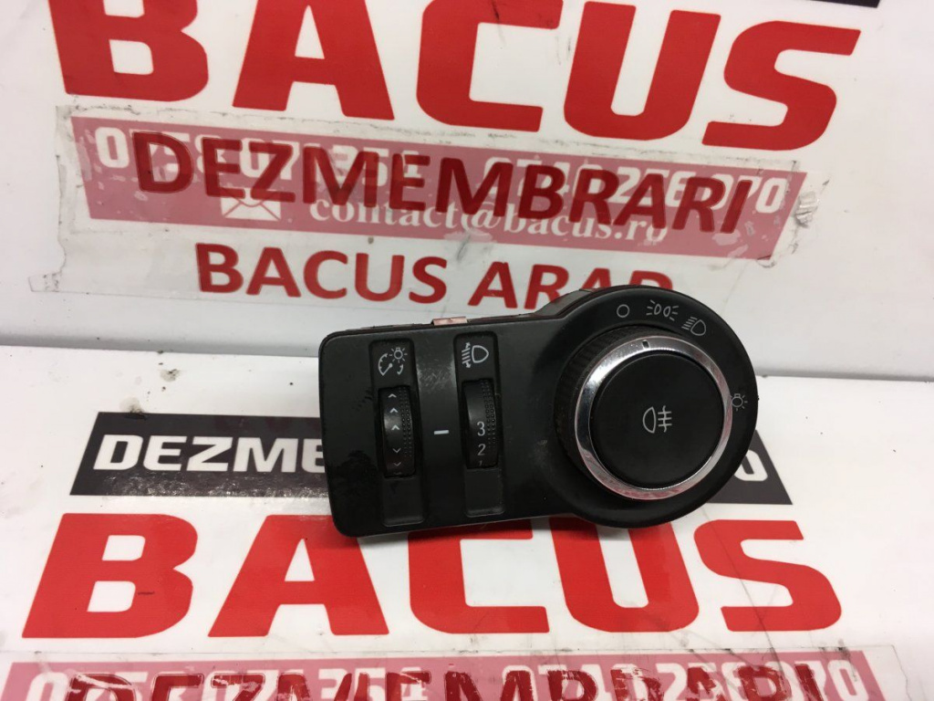 Bloc lumini Opel Astra J cod: 13268697