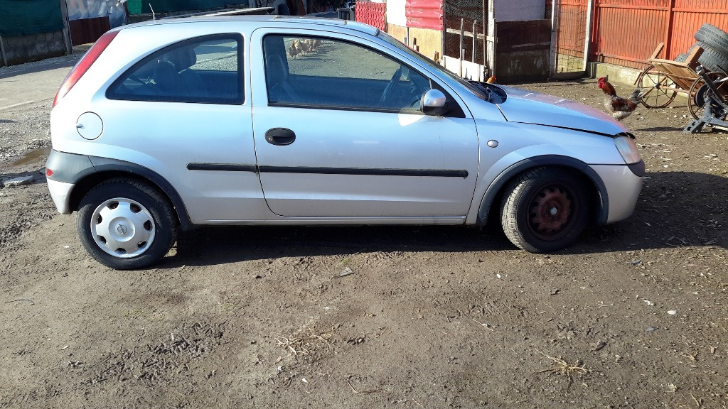 Bloc lumini Opel Corsa C 2001 hatchback 