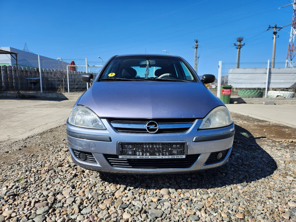 Bloc lumini Opel Corsa C 2005 Hatchback 1.2 benzină- 59kw