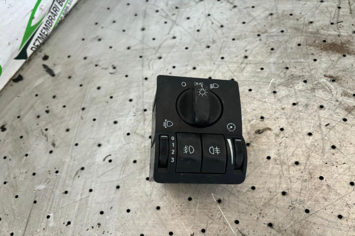 Bloc Lumini Opel Zafira Opel Zafira A [1999 - 2003] Minivan 5-usi 1.8 MT (115 hp)