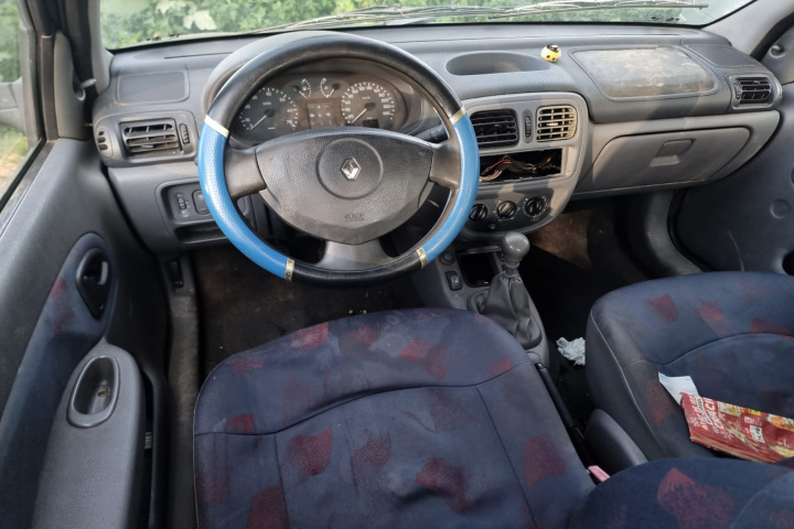 Bloc lumini Renault Clio 2001 sedan 1.4 