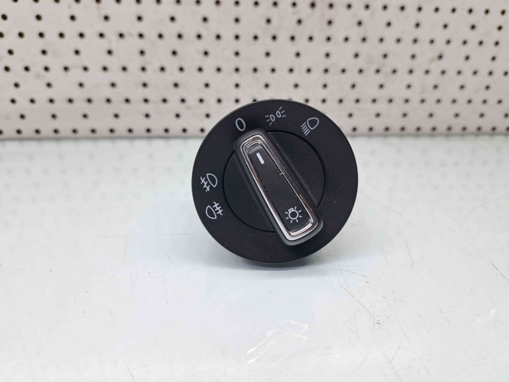 Bloc lumini Seat Ibiza 5 (6P1,6J5) Hatchback [Fabr 2008-2017] 5G0941431AH